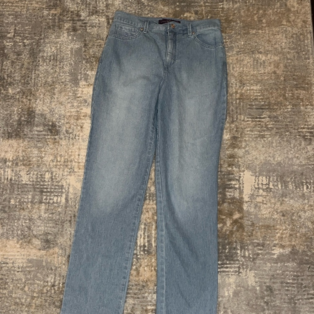 BRAND NEW GLORIA VANDERBILT jeans!! Super cute striped pattern and no distress!